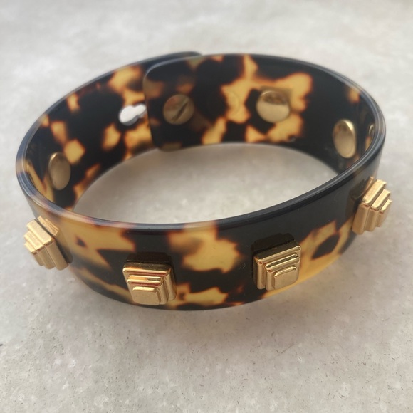 Gorgeous Tory Burch tortoise shell gold stud studded bangle bracelet modern chic - Picture 5 of 5